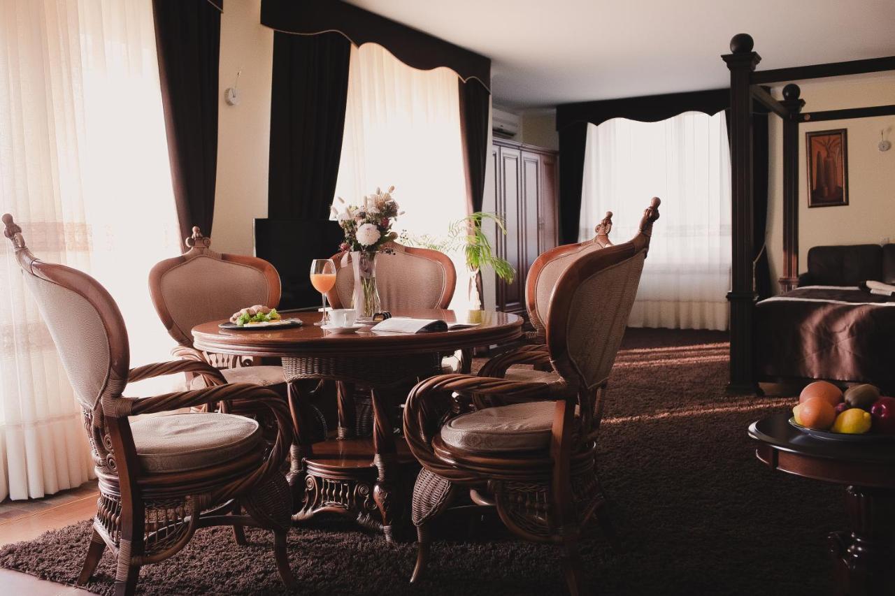 Aivengo Hotel Kolodenka Esterno foto